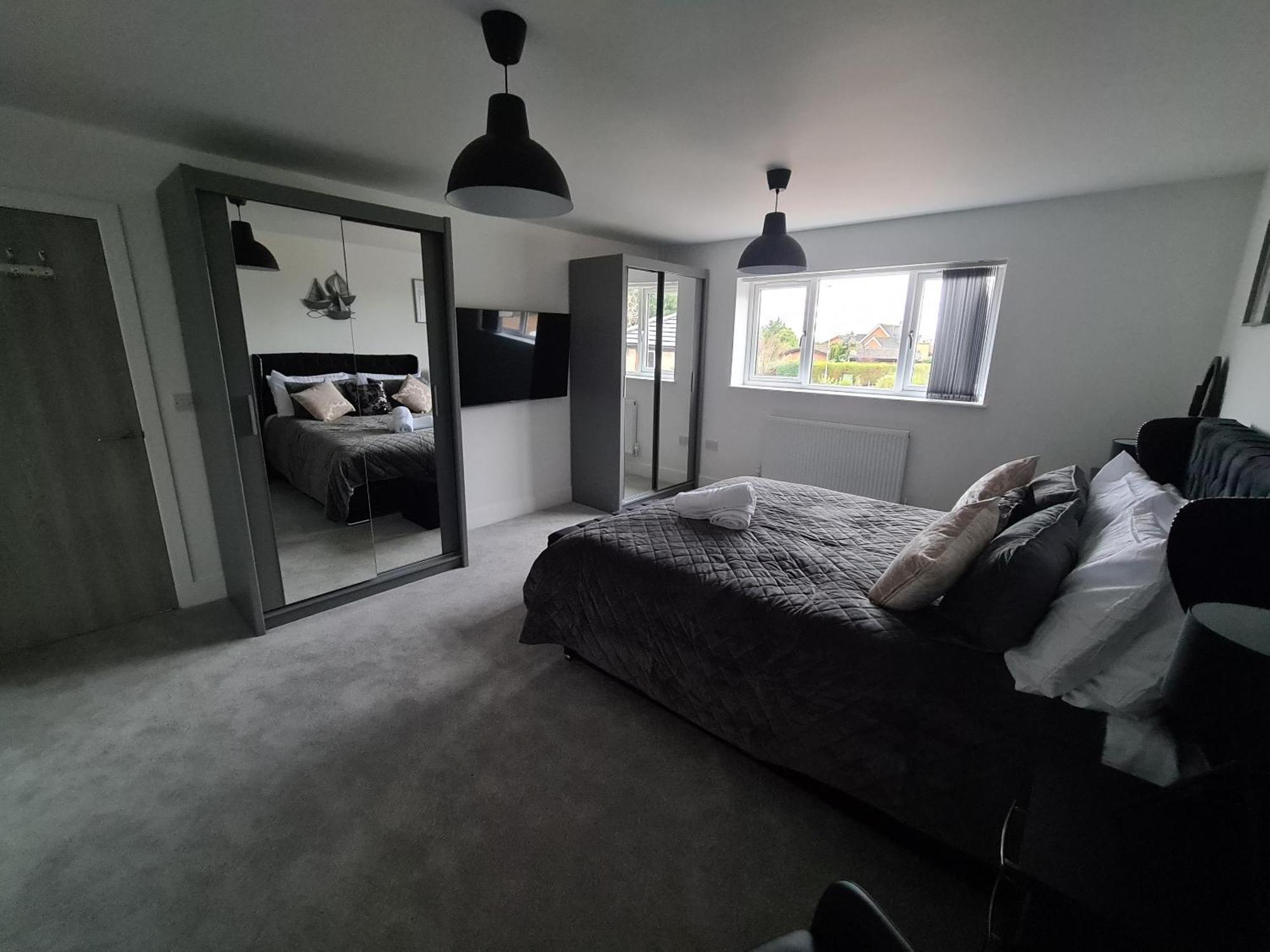 Sav 5 Bed Luxury Detached House In Leicester Humberstone 外观 照片