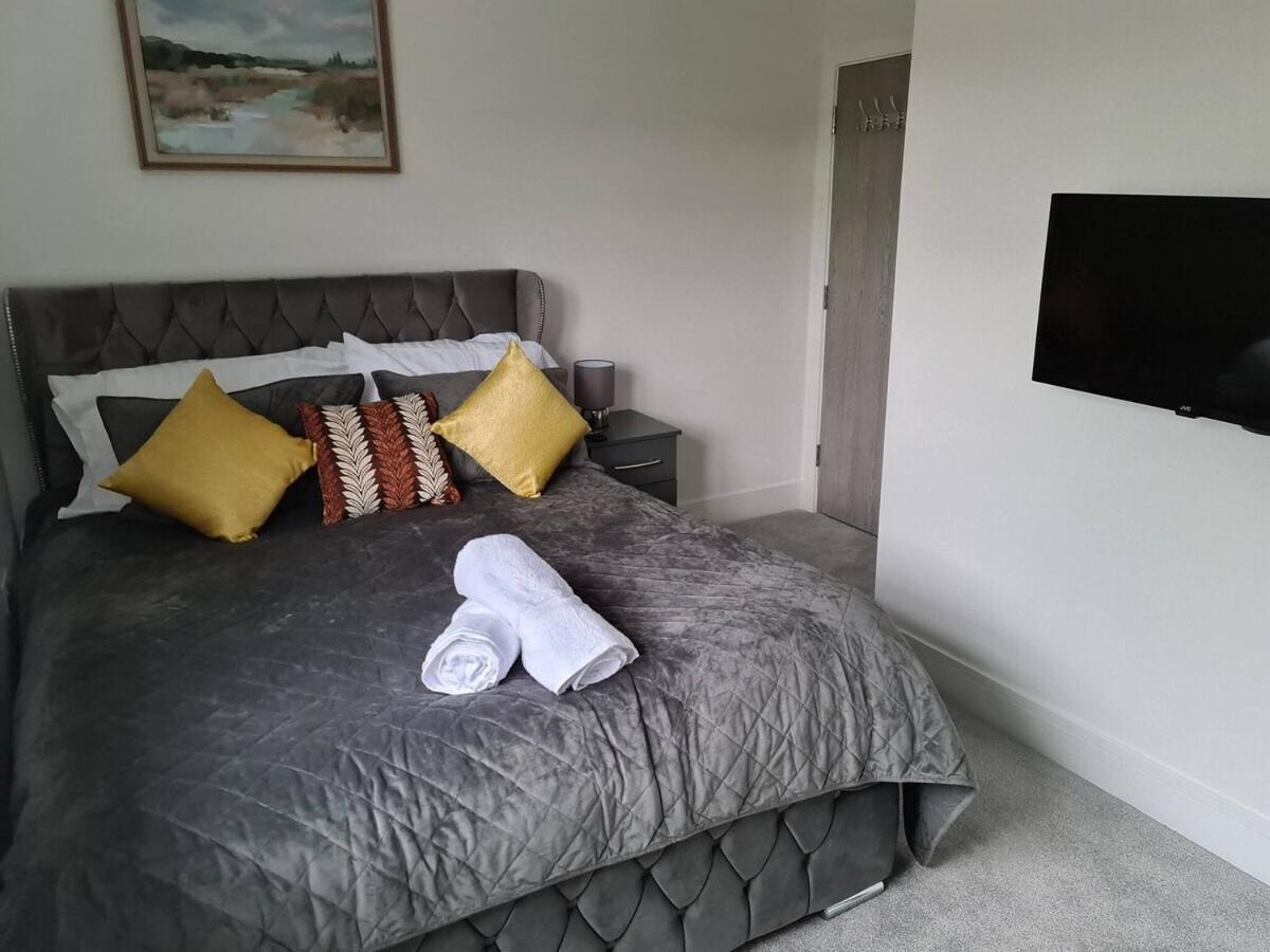 Sav 5 Bed Luxury Detached House In Leicester Humberstone 客房 照片