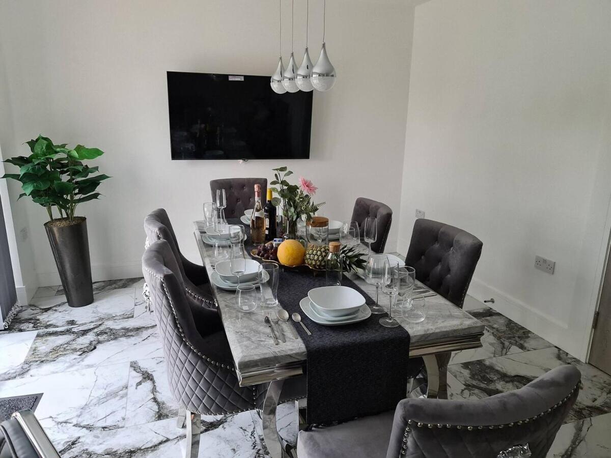 Sav 5 Bed Luxury Detached House In Leicester Humberstone 客房 照片