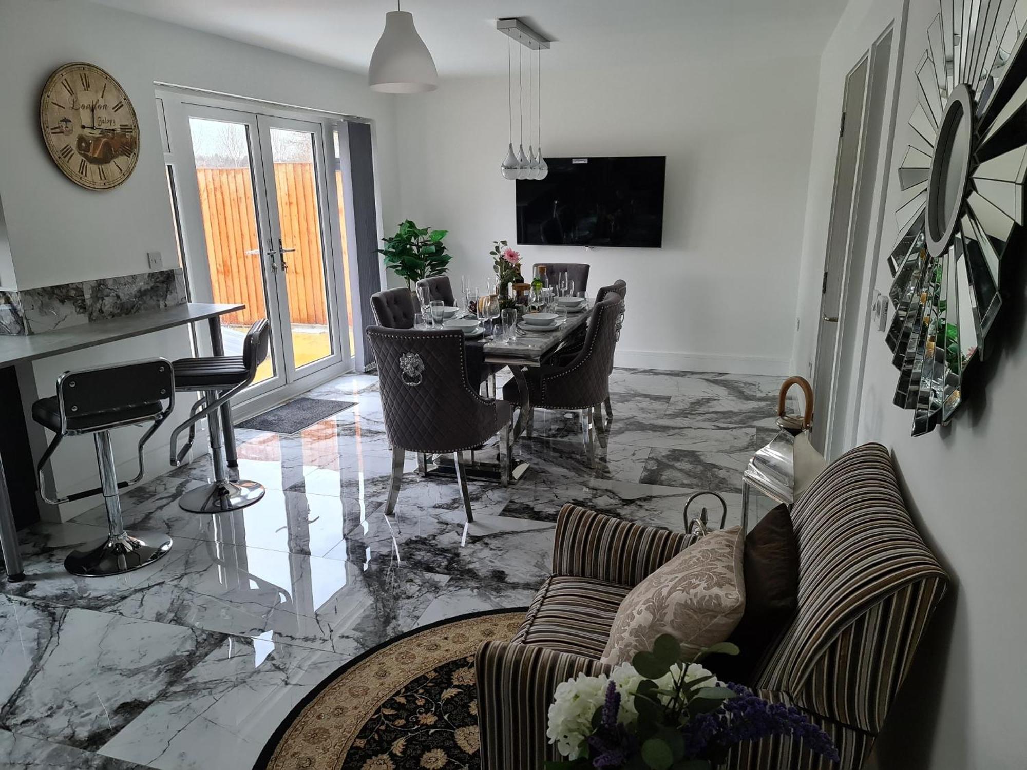 Sav 5 Bed Luxury Detached House In Leicester Humberstone 外观 照片